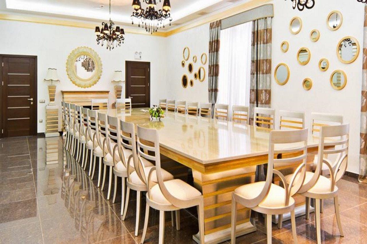 Hotel Russia
