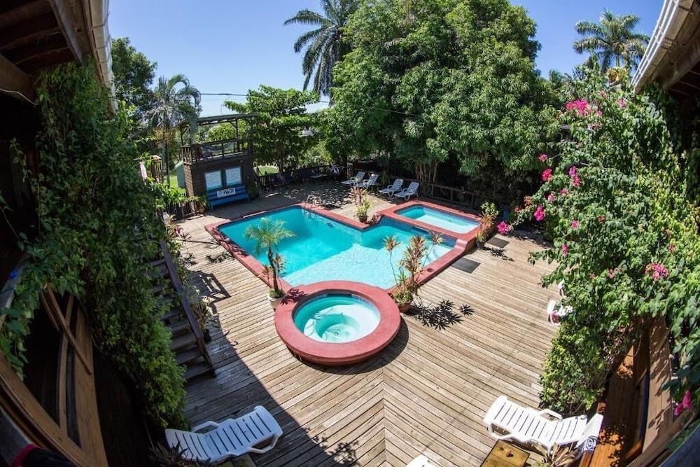 Mango Inn