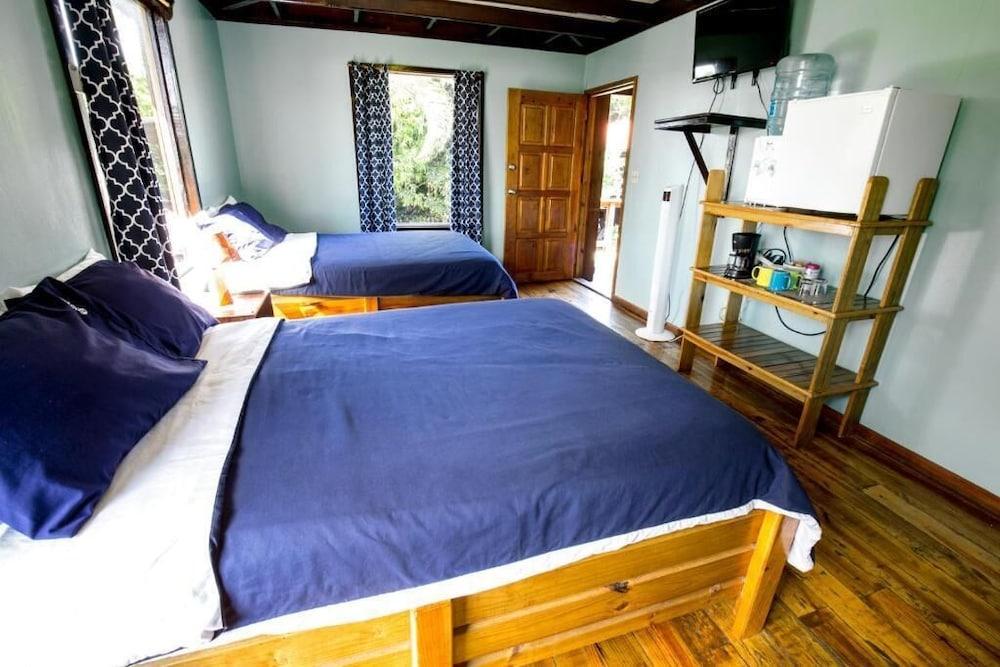 Mango Inn