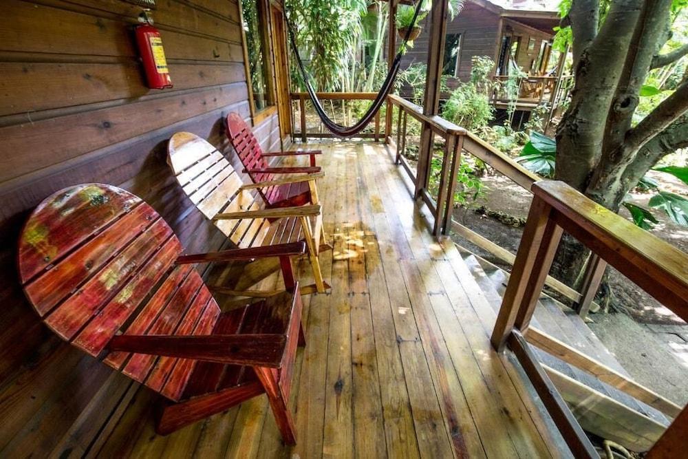Mango Inn