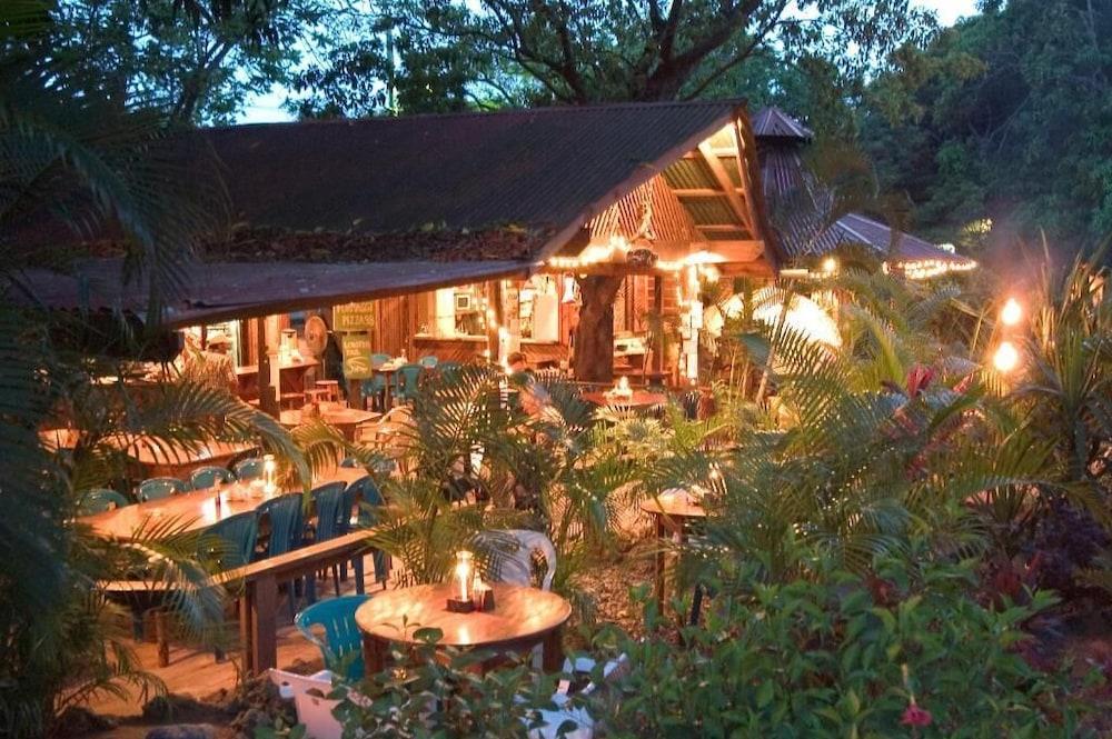 Mango Inn