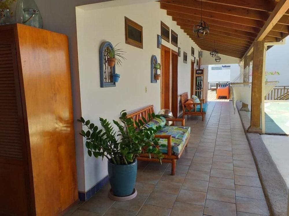 Hotel y Restaurante Cesar Mariscos