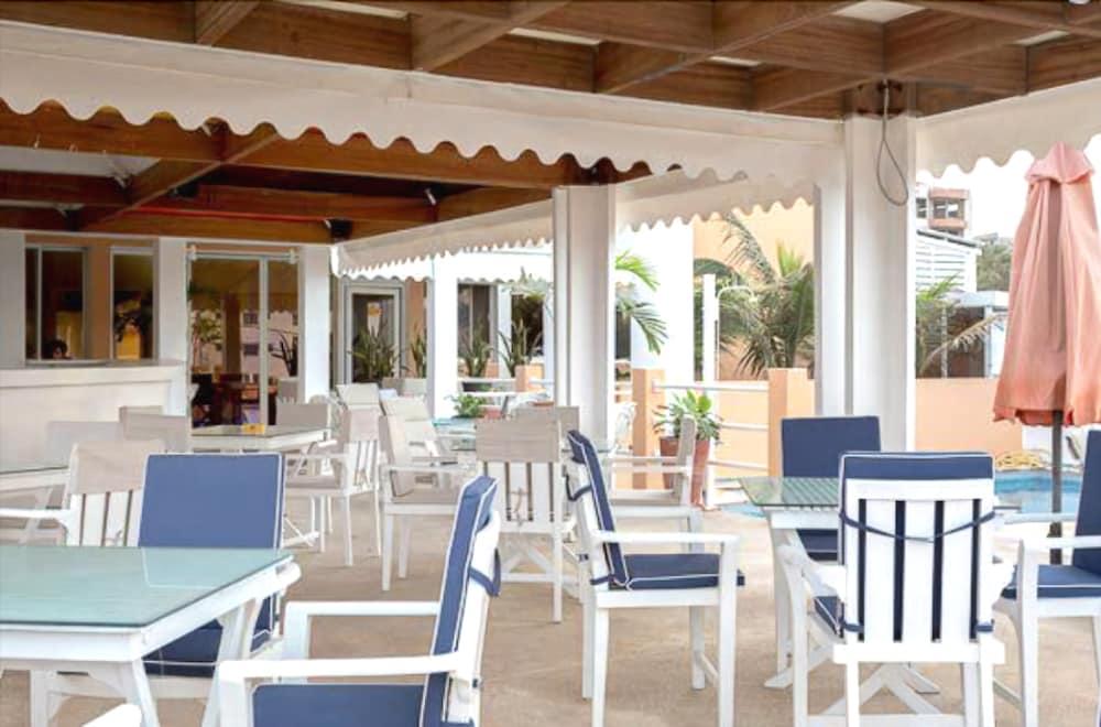Archotel