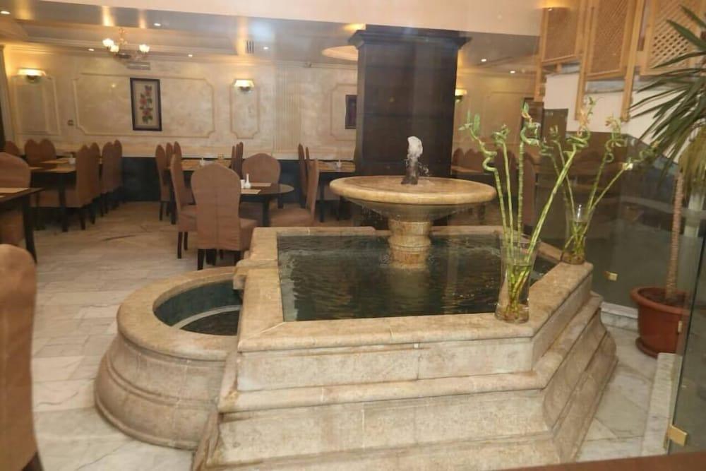Al Zaitouna Hotel