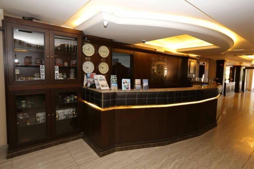 Al Zaitouna Hotel