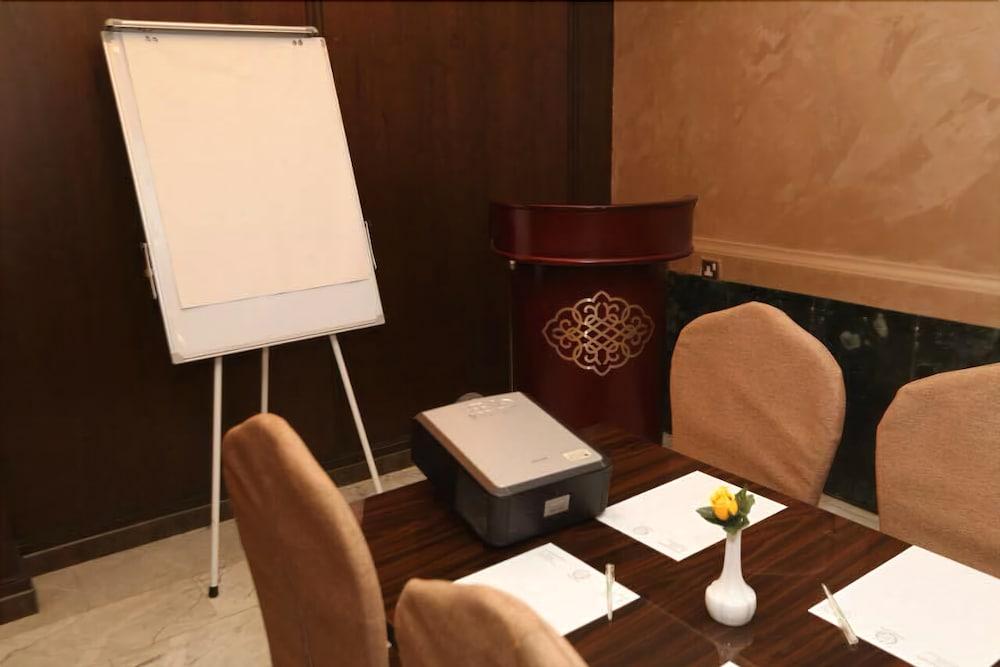 Al Zaitouna Hotel
