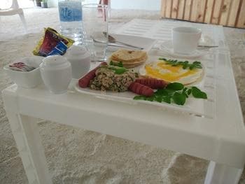 Crystal Dhiffushi