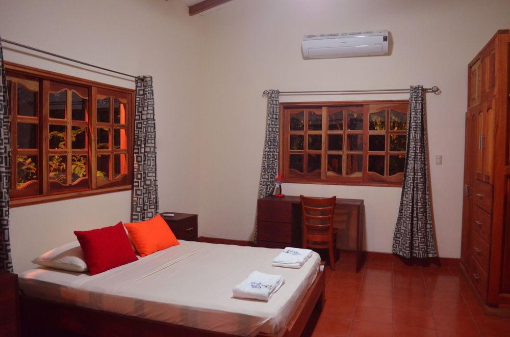 Hostal Casa los Cocos