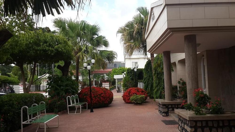 Prince Hotel