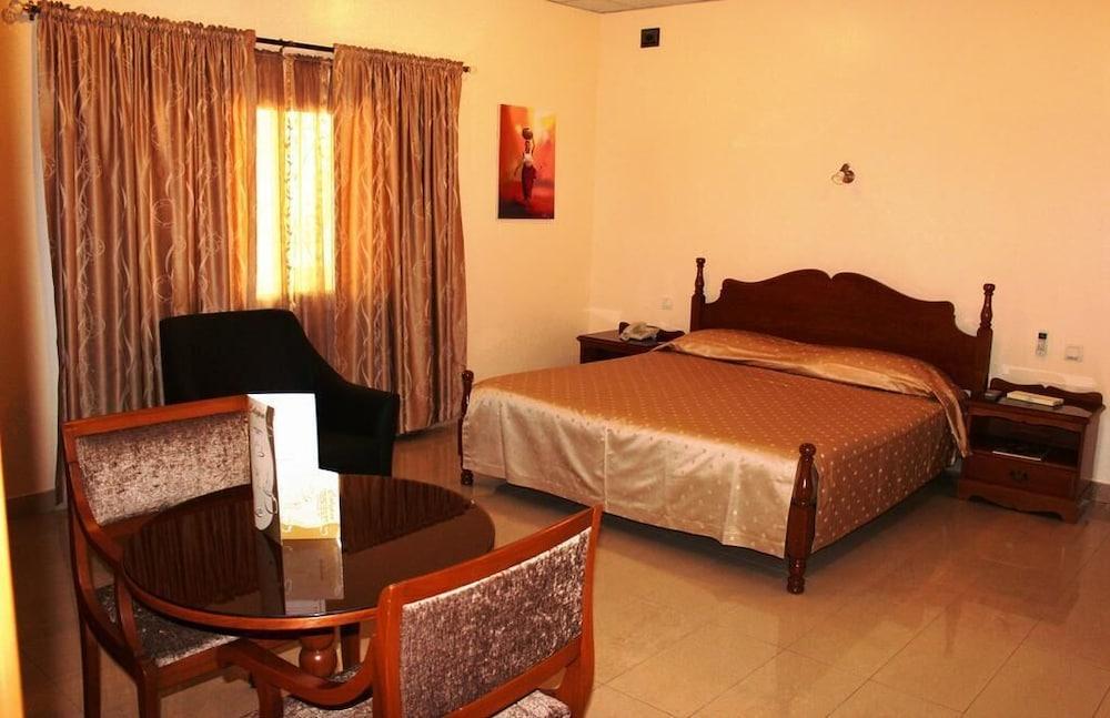 Prince Hotel