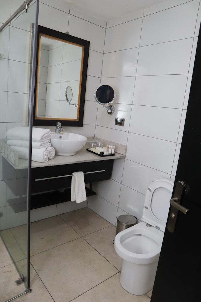 Monty Suites Calabar