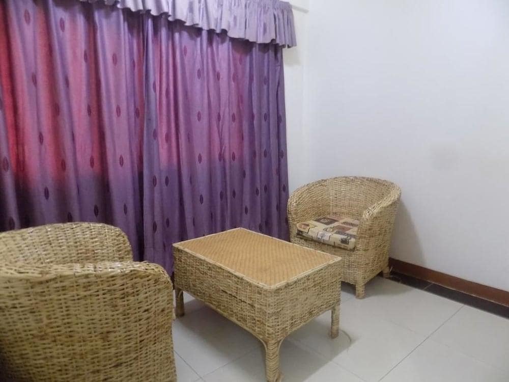 Kayegi Hotel