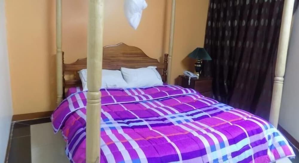 Kayegi Hotel