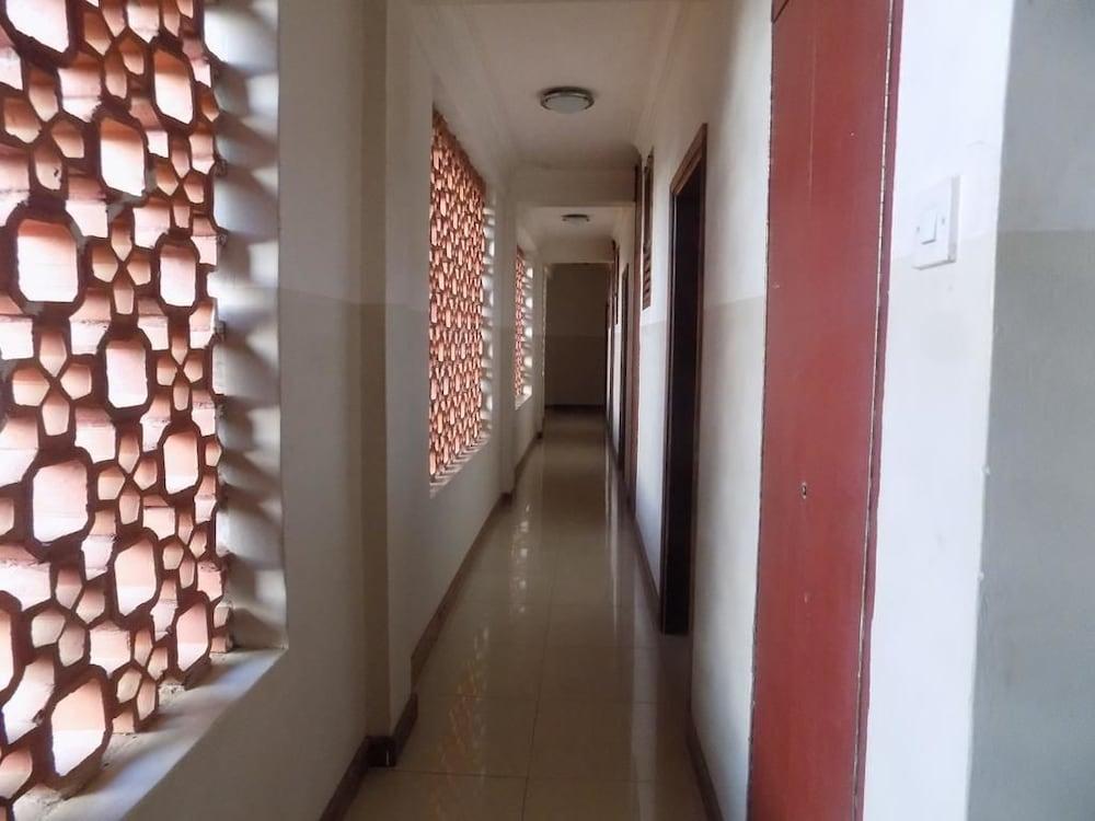 Kayegi Hotel