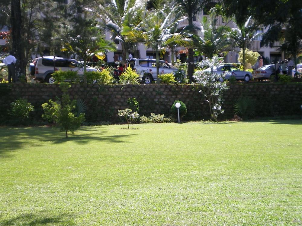 Tropic Inn Hotel