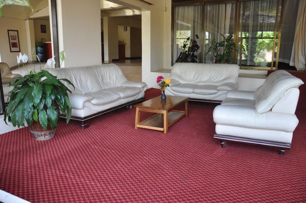 Tropic Inn Hotel