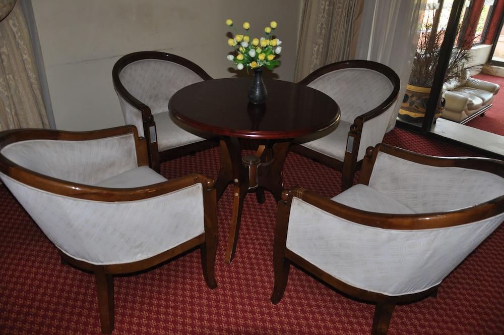 Tropic Inn Hotel