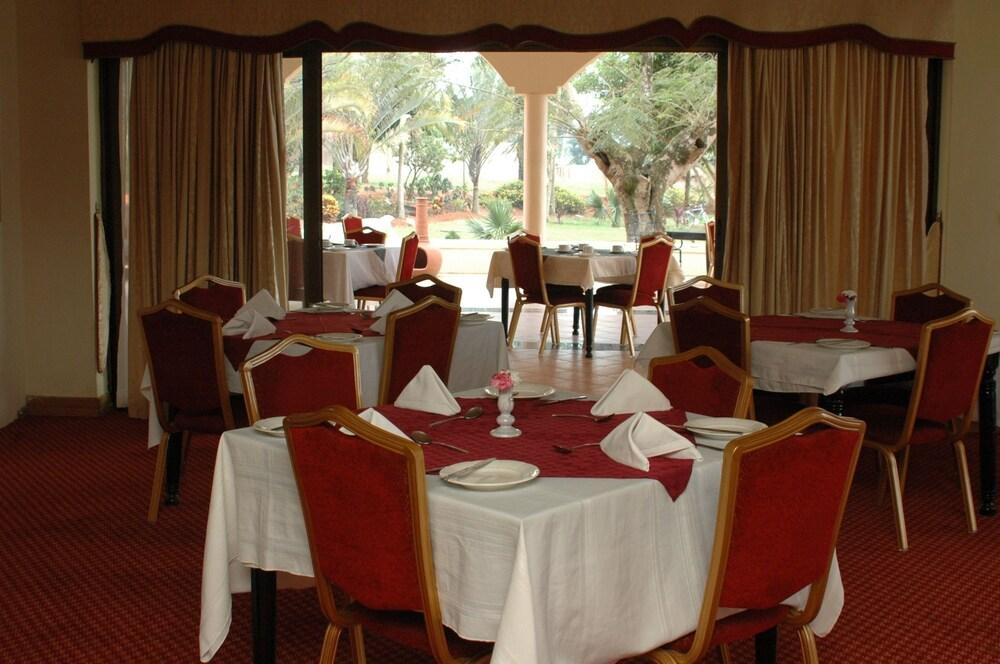 Tropic Inn Hotel