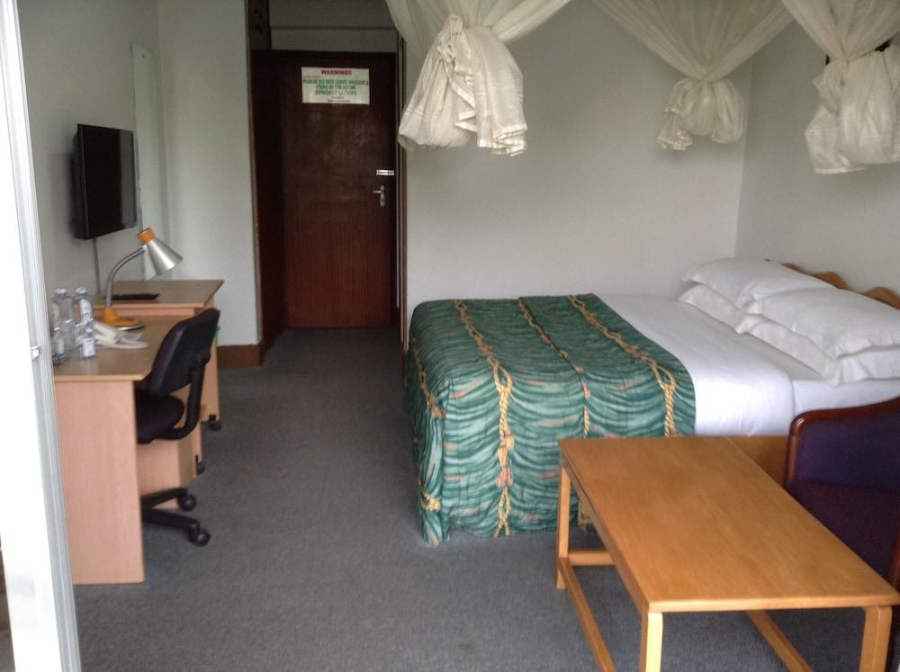Hotel Brovad