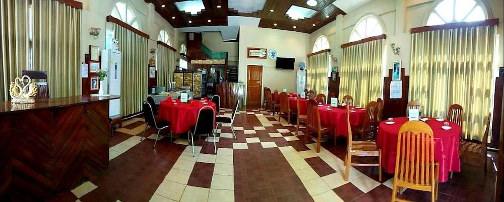 Jade Garden Hotel