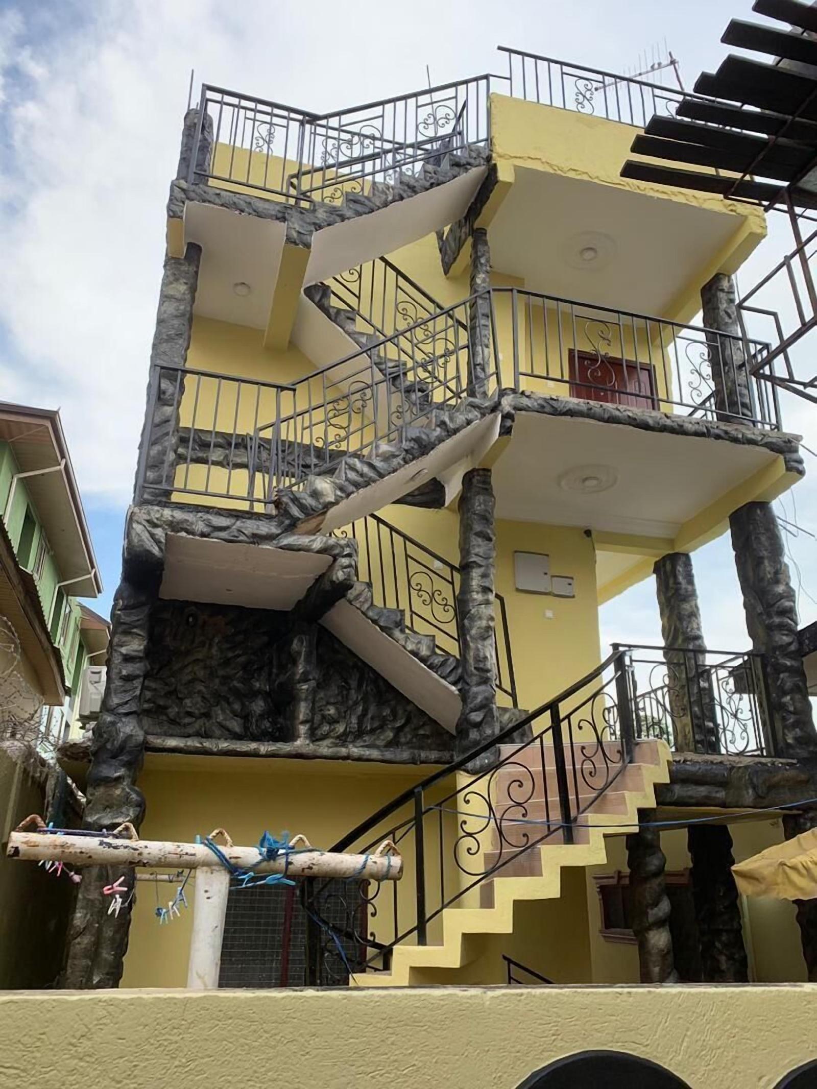 Gyason Royal Guesthouse