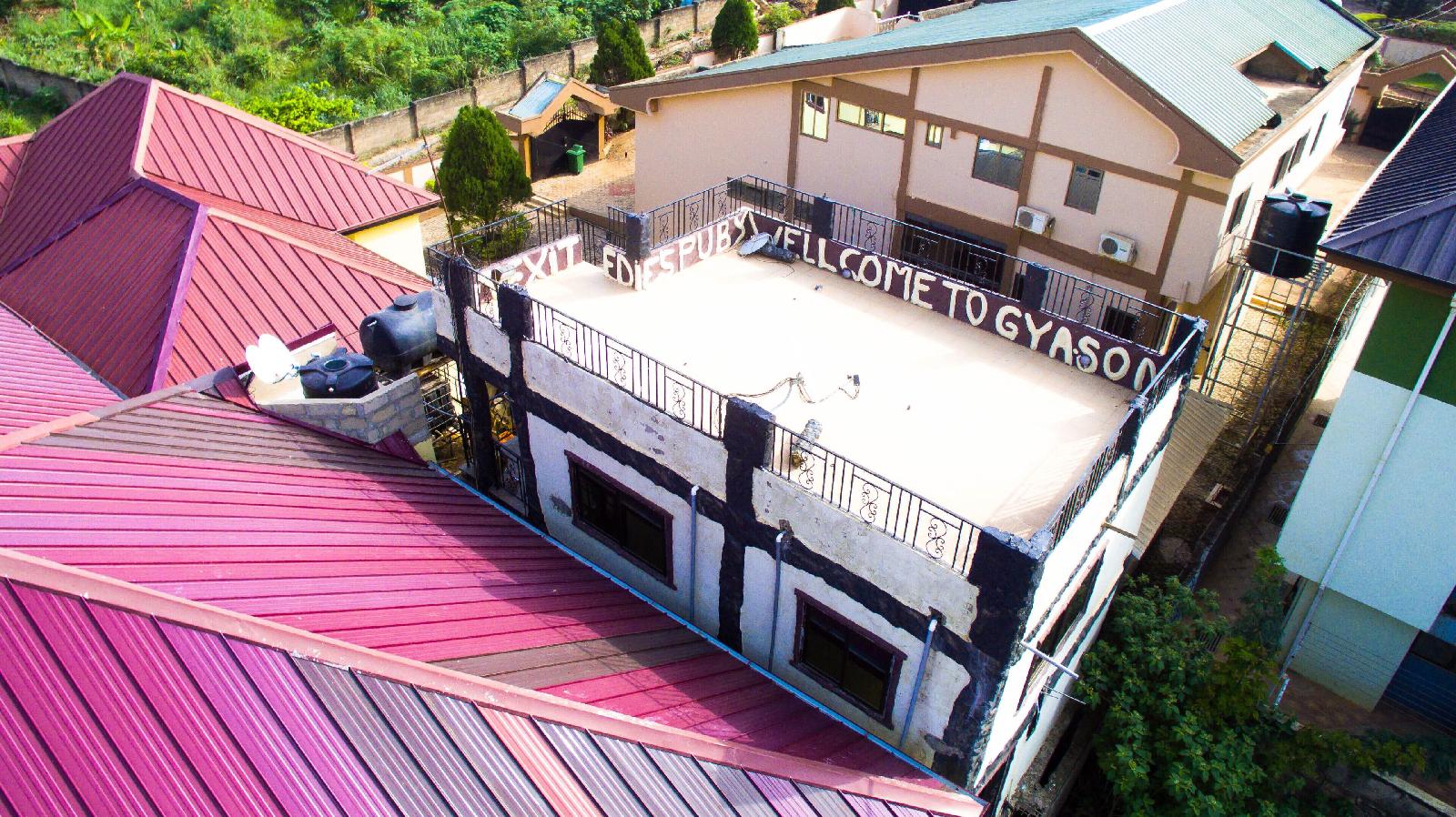Gyason Royal Guesthouse