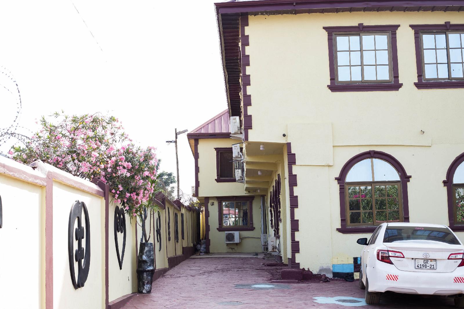 Gyason Royal Guesthouse