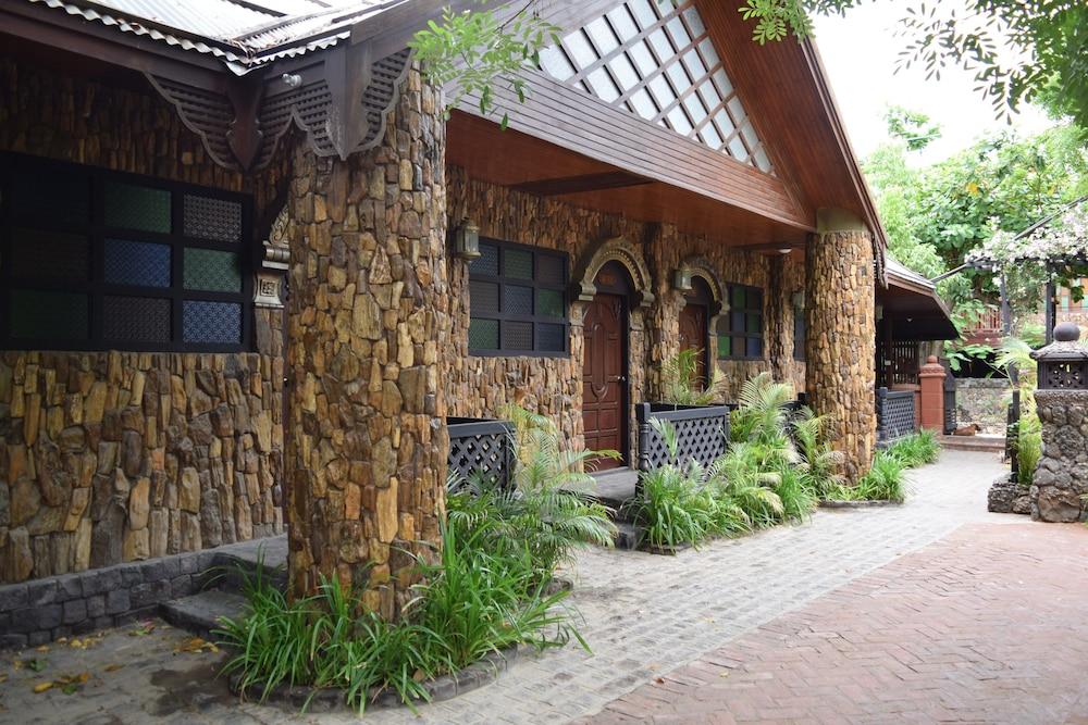 Bagan Central Hotel