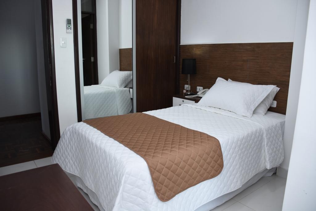 Hotel Plaza 24
