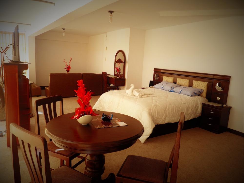 Alexander Palace Hotel
