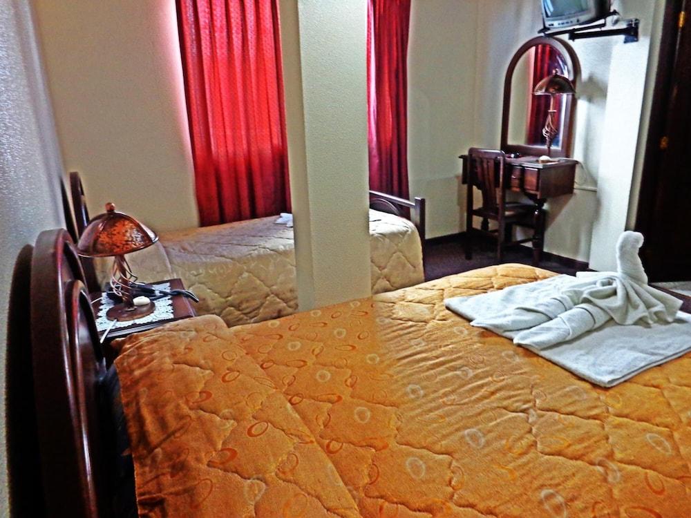Alexander Palace Hotel