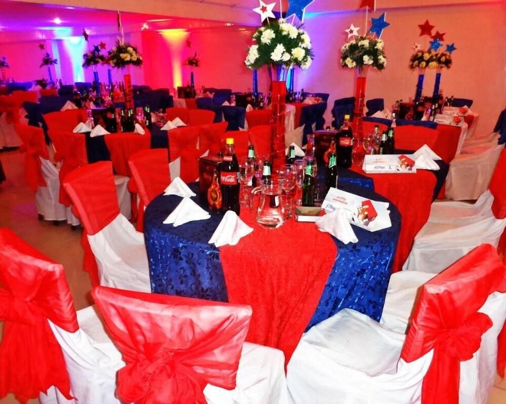 Alexander Palace Hotel