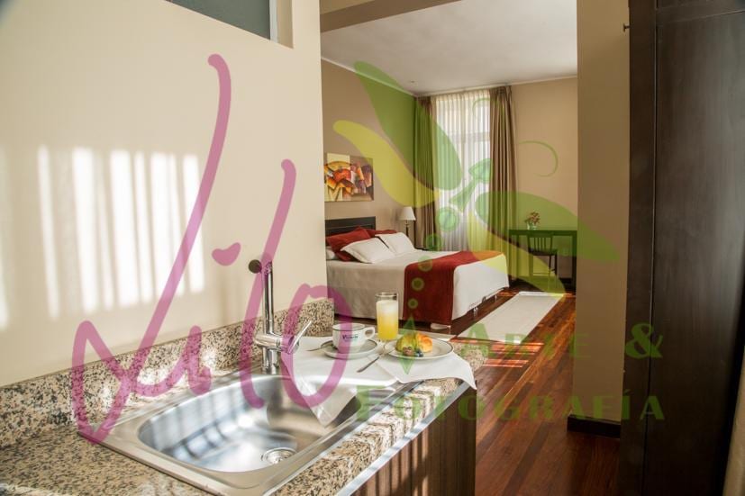 Victoria Plaza Hotel