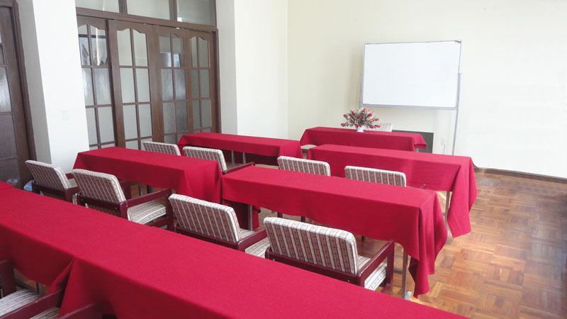 Victoria Plaza Hotel