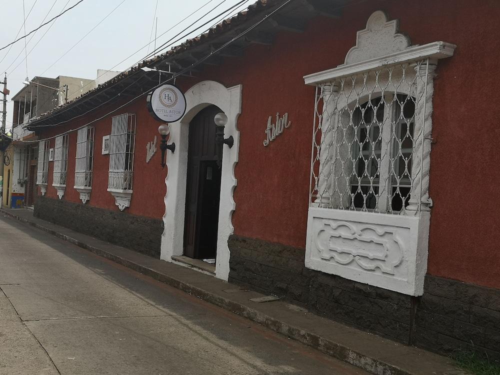 Hotel Astor