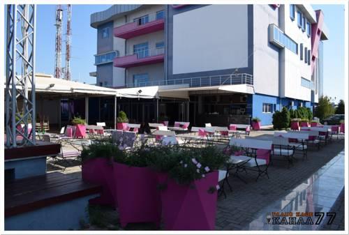 Radio Cafe Kanal 77 Hotel