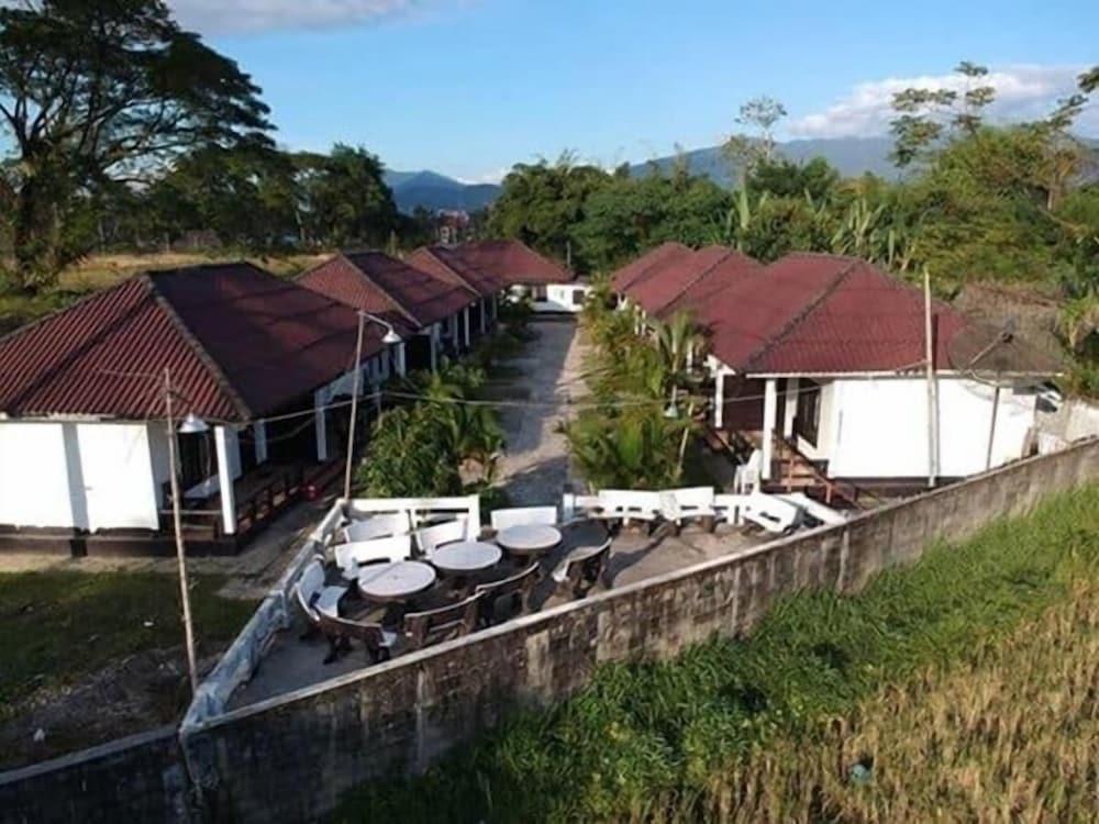 Somsiri Resort