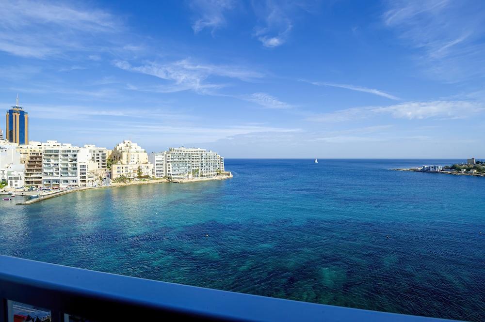 Spinola Bay Apartment