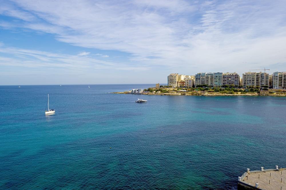 Spinola Bay Apartment
