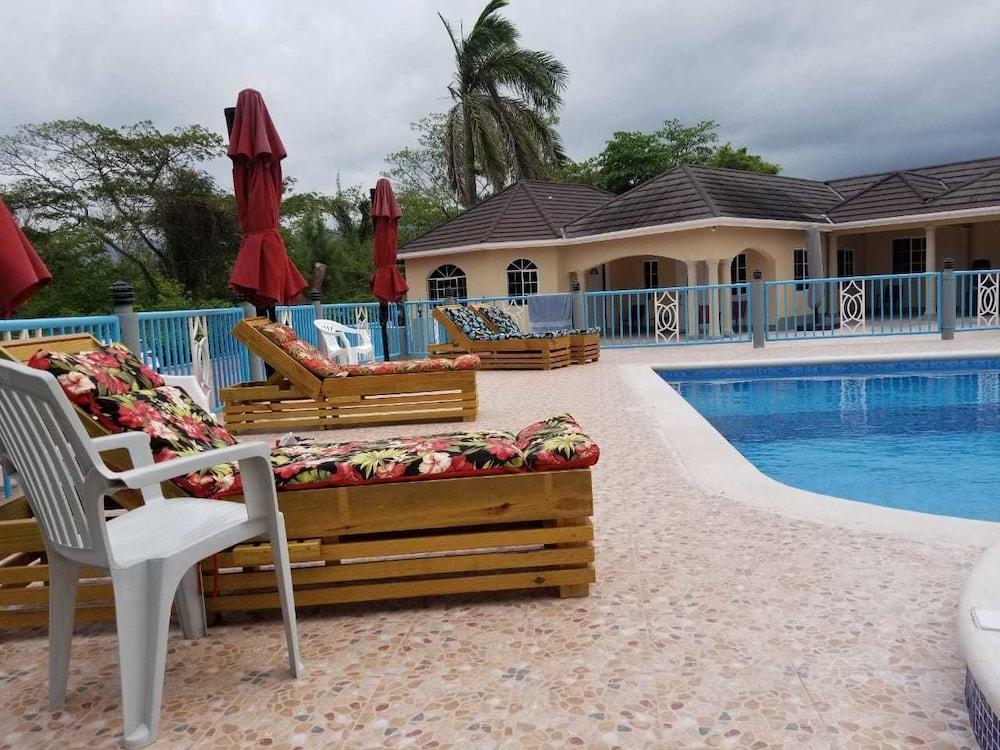 North Star Villa