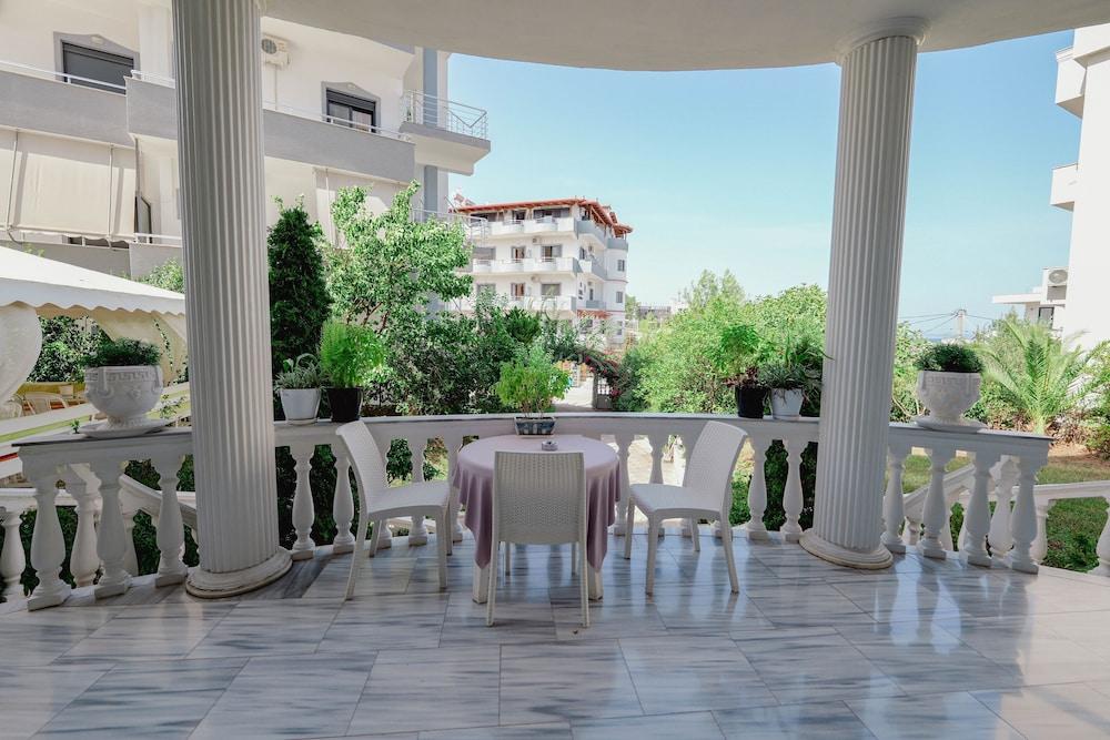Divo Palace Hotel