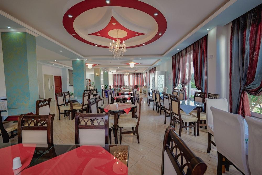 Divo Palace Hotel