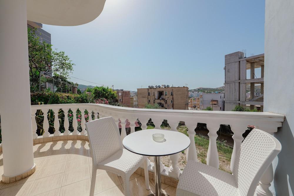 Divo Palace Hotel