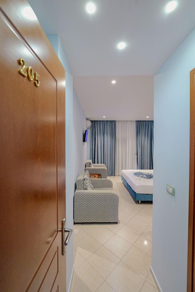 Divo Palace Hotel