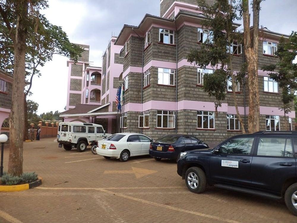 Skynest County Hotel