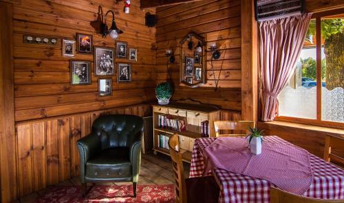 Agate Hotel