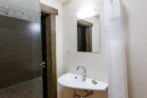 Agate Hotel