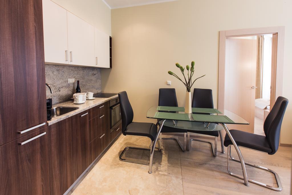 Katrin Apartments