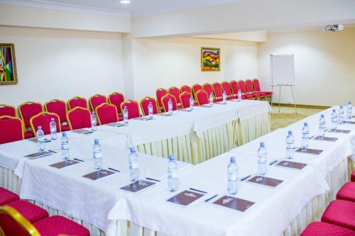 Shymkent Hotel