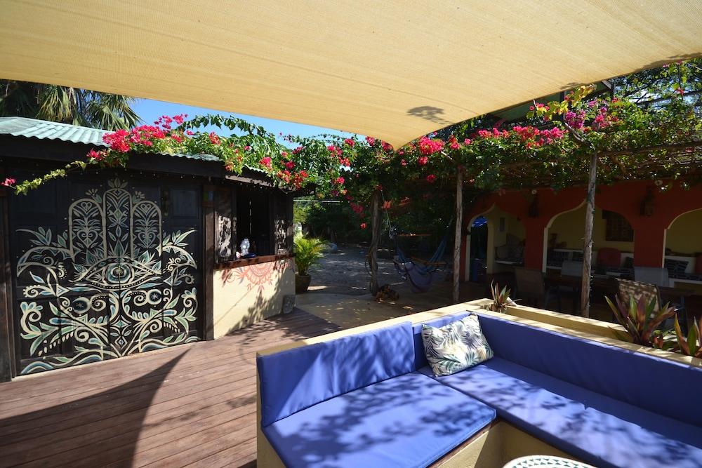 Katamah Beachfront Guesthouse